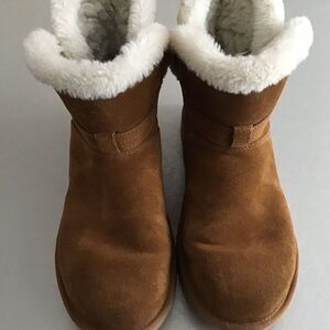Koolaburra Tan Suede Boots with Cream Fur Size 8